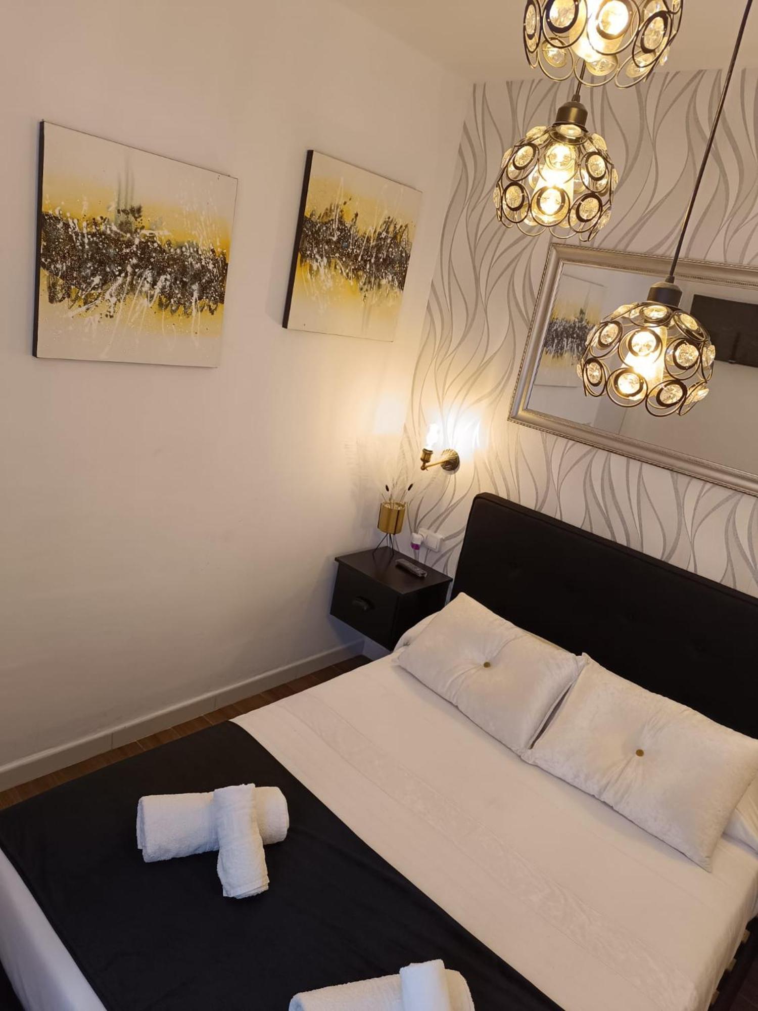 Hostal Casa Blanca Séville Extérieur photo